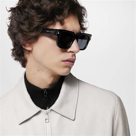 LV Escape Square Sunglasses S00 .